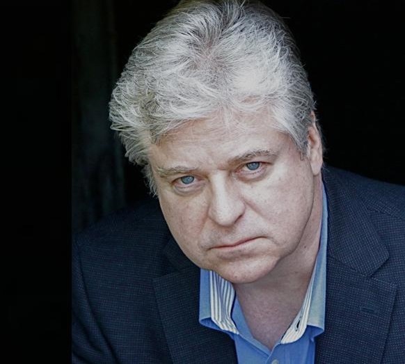 Top crime writer Linwood Barclay to give talk and sign his latest book at Bolton Central Library - 4117094