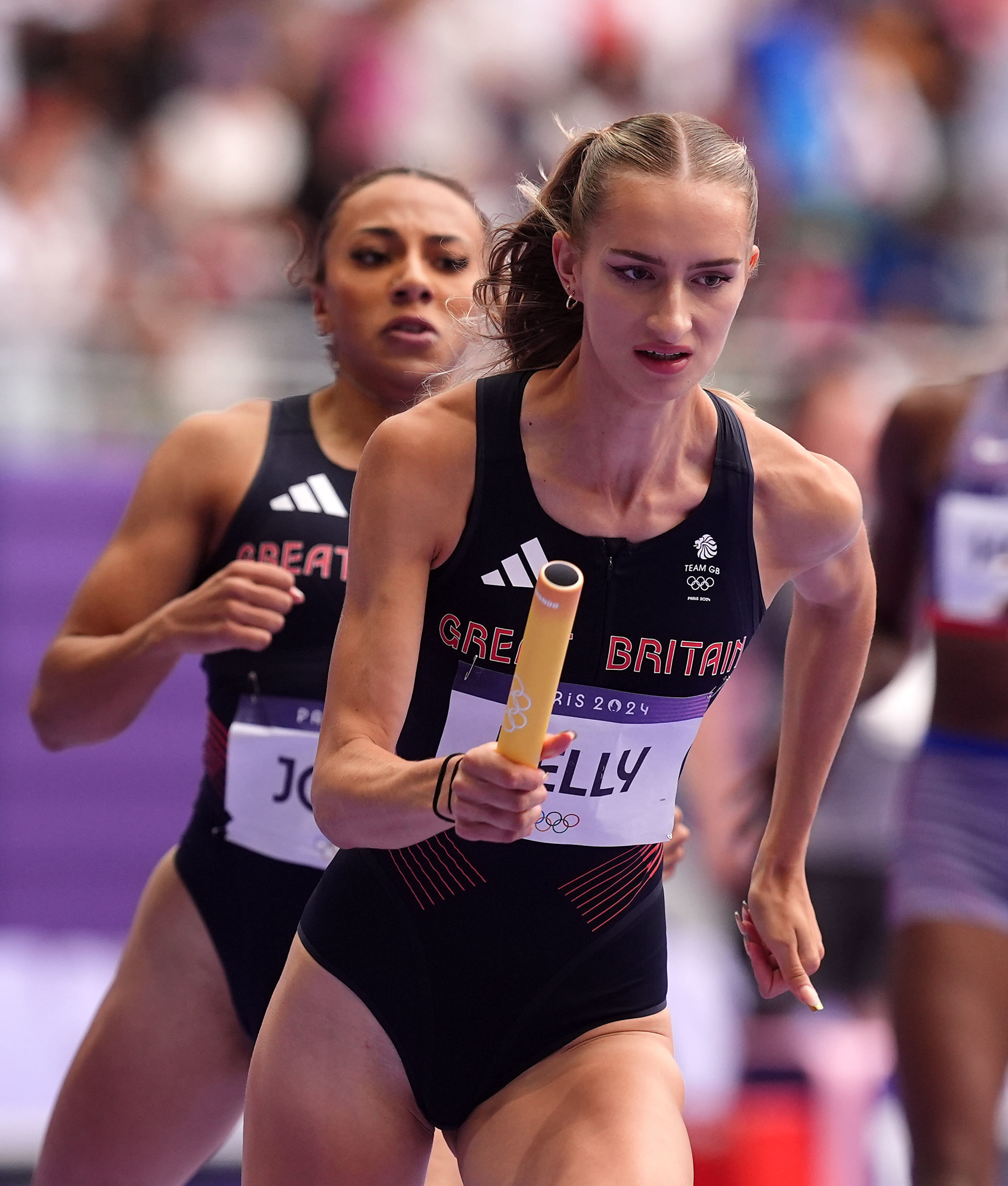 Bury star Hannah helps GB into Olympic 4x400 relay final