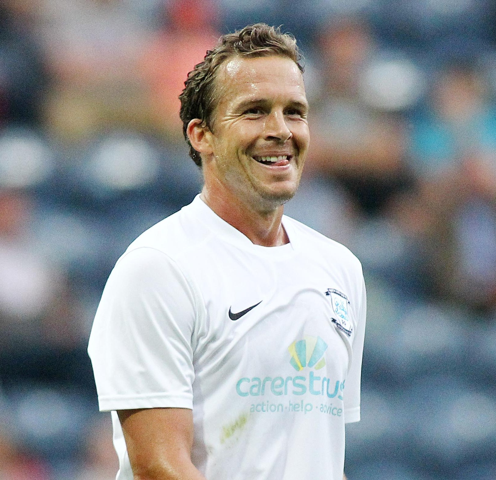 Former Bolton Wanderers Skipper Kevin Davies Agrees To Wrestling Match With Manchester United Star Wayne Rooney And Wwe Stars The Bolton News